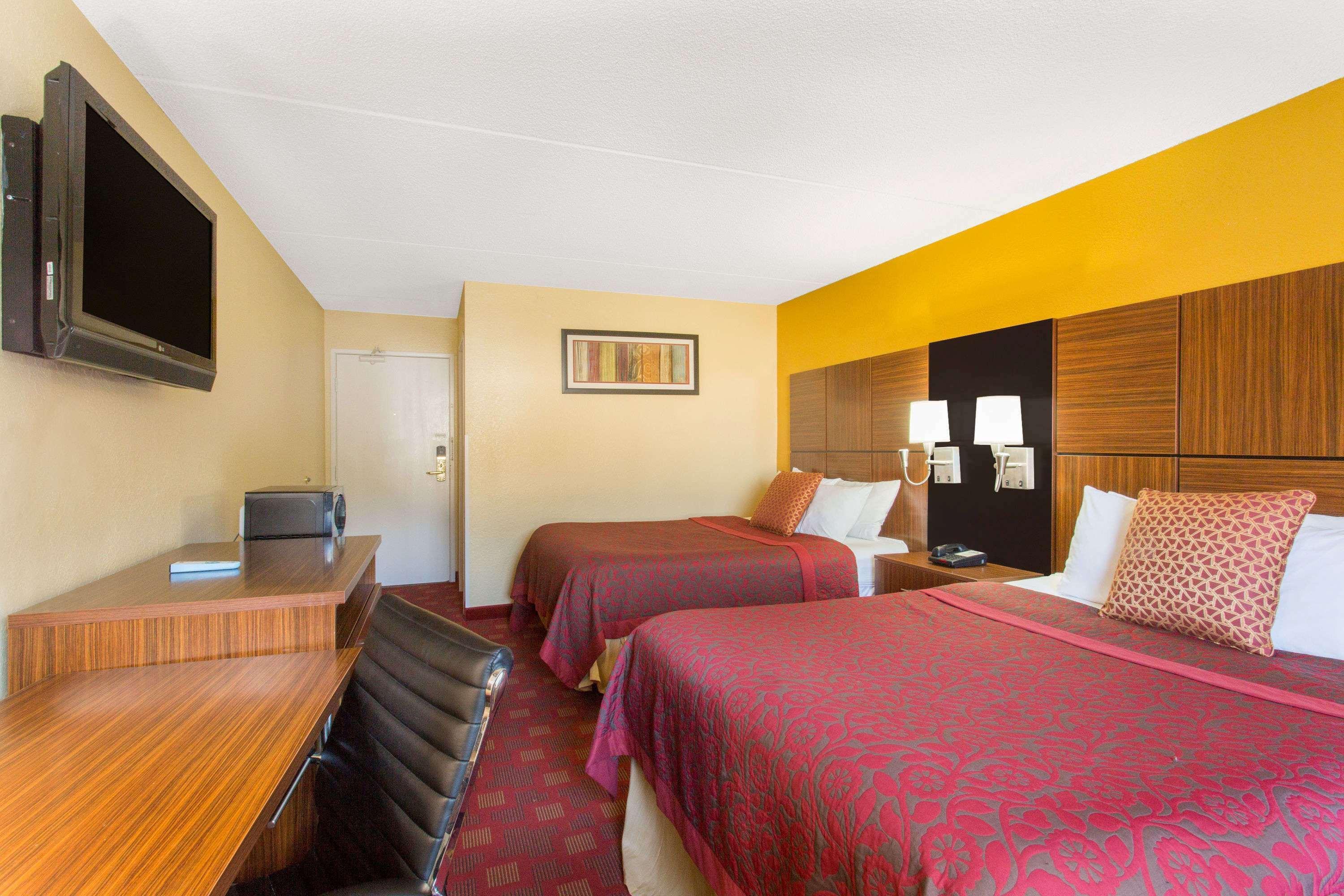 Days Inn By Wyndham Leominster/Fitchburg Area Eksteriør bilde