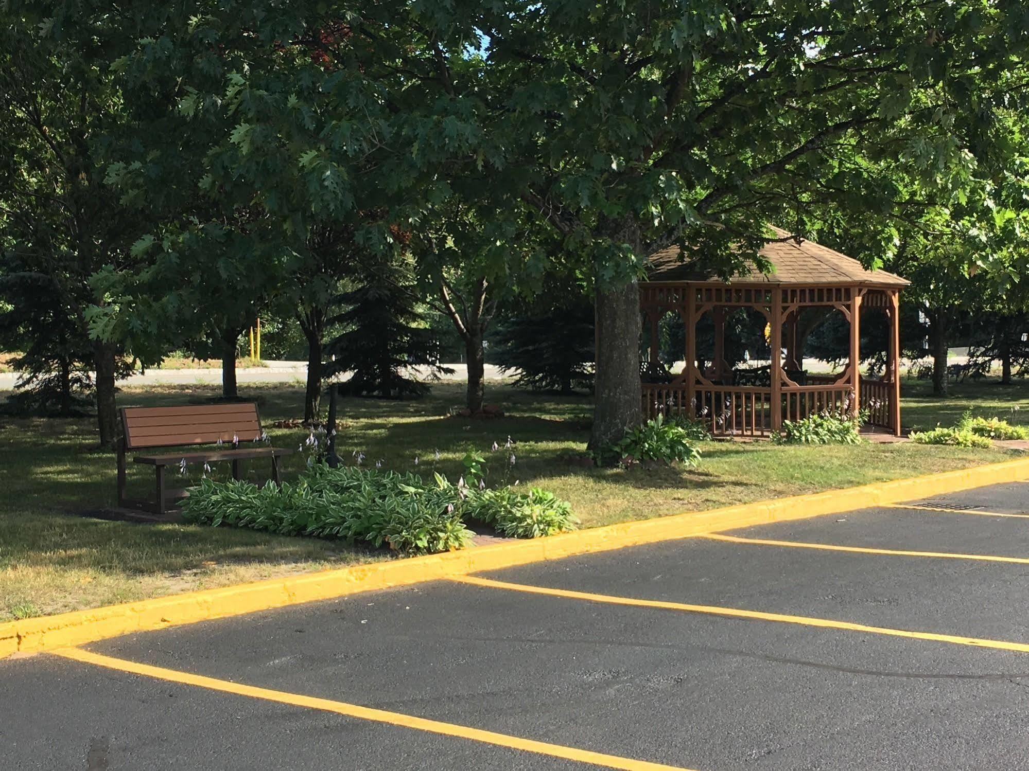 Days Inn By Wyndham Leominster/Fitchburg Area Eksteriør bilde